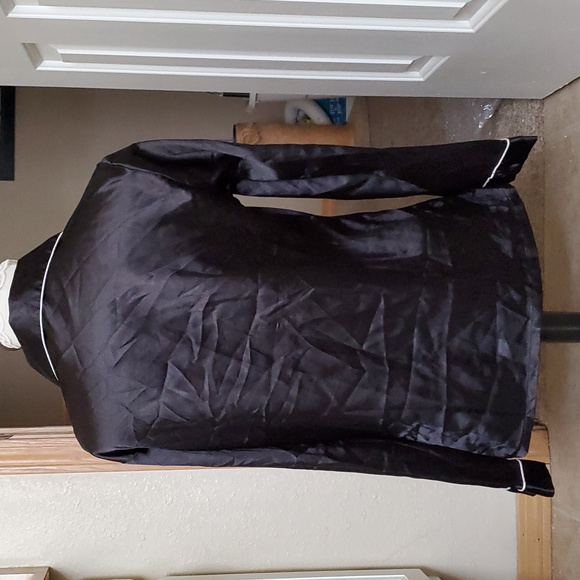 Women's Black Satin pajama top - Picture 2 of 2